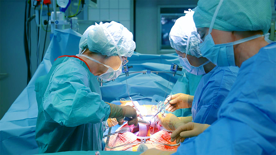 SOS Großstadtklinik, Folge 1